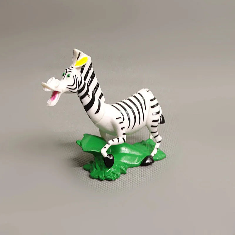 4pcs Anime Cartoon Madagascar Animal Lion Zebra Giraffe Collection Figures Cosplay PVC Model Dolls Kids Toys Birthday Gifts